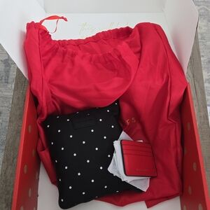 Poppy And Peonies Holiday Box Duffle Bag And Card Holder